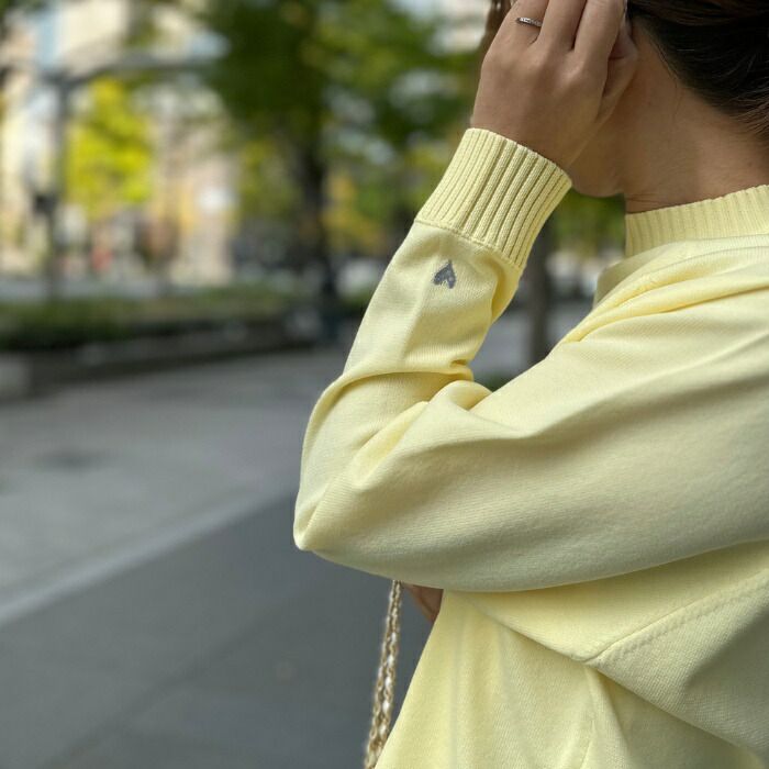 日本 ihuu - 酷甜愛心刺繡針織上衣-米杏