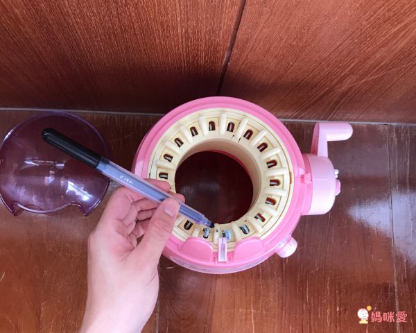 日本【TAKARA TOMY】超萌迪士尼扭蛋機、遊戲屋