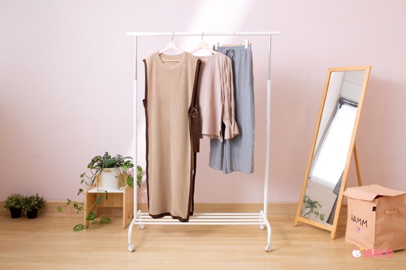 日本 Bou Jeloud - 異材質拼接百摺長袖上衣-萊姆黃