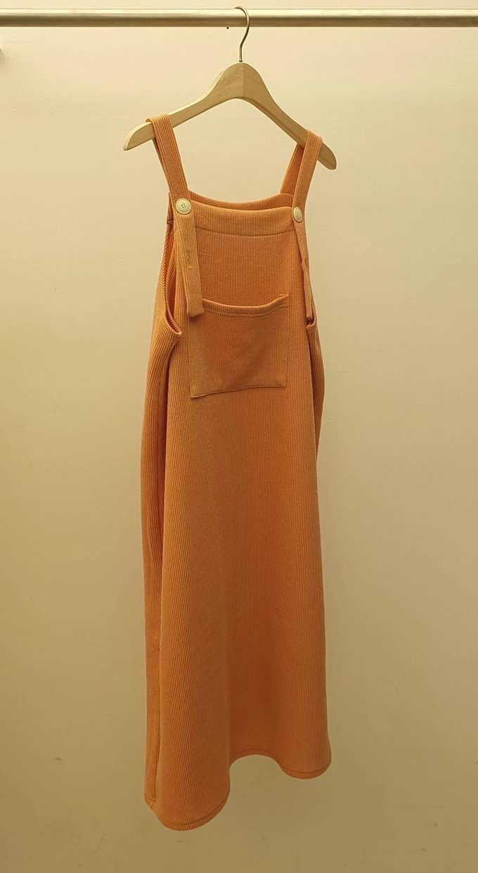 韓國 LANDING - 慵懶感細肩連身背心洋裝-粉橘 (FREE)