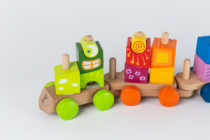 德國 Hape - 奇幻小火車積木