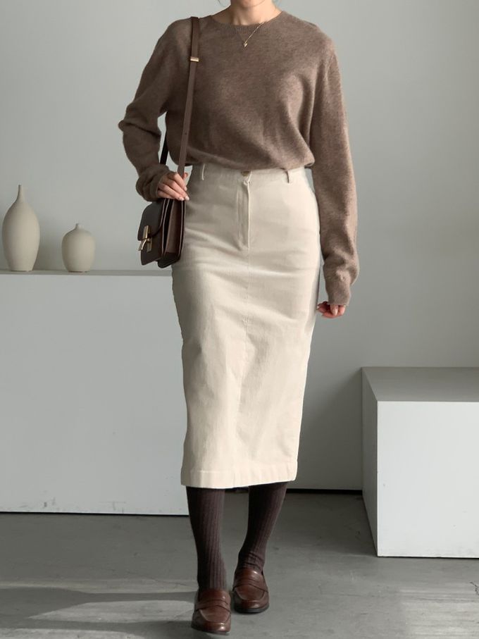 韓國女裝連線 - 薄燈芯絨直筒後開衩中長裙-米白