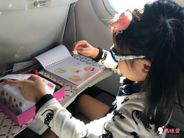 在家擁有小小畫室【澳洲 Tiger Tribe】旅行著色盒＆窗花彩繪