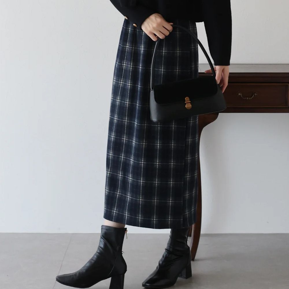 簡潔溫柔格紋後開叉合身長裙-海軍藍