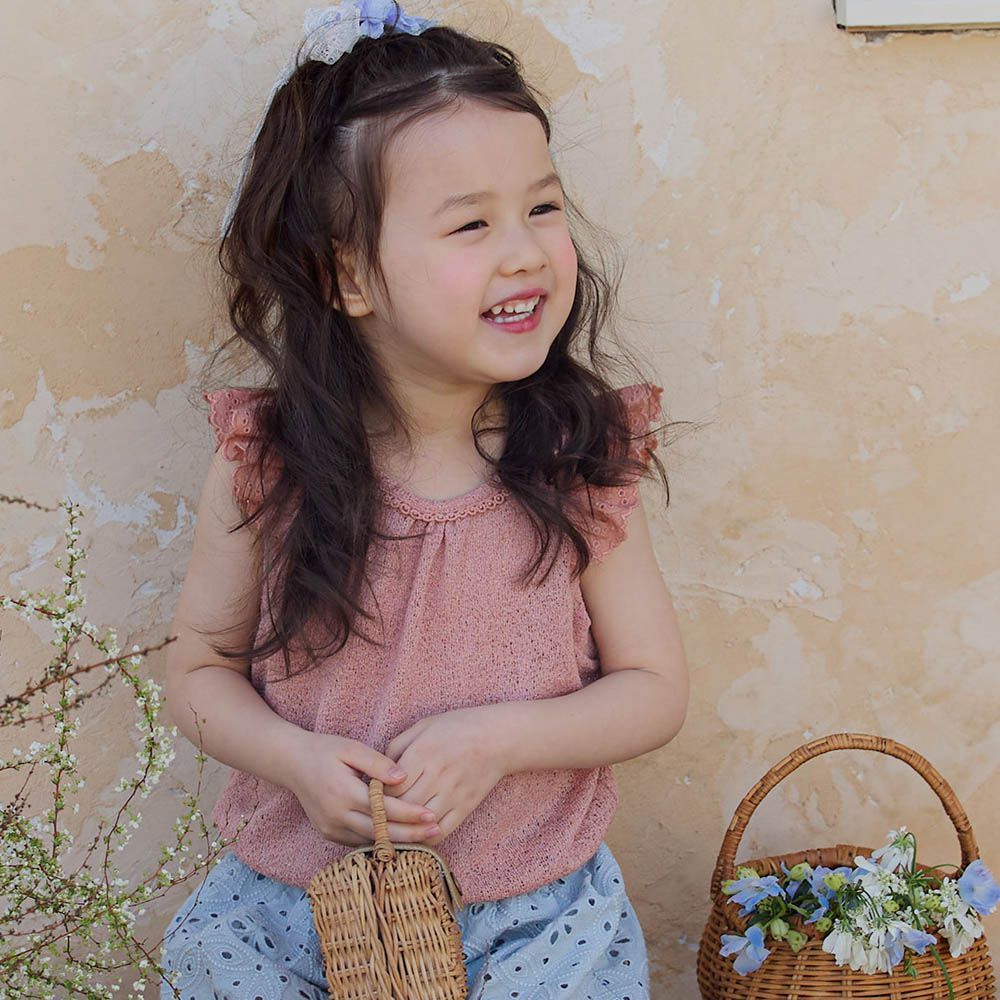 微露編織挖背蕾絲飄飄袖上衣-太妃糖