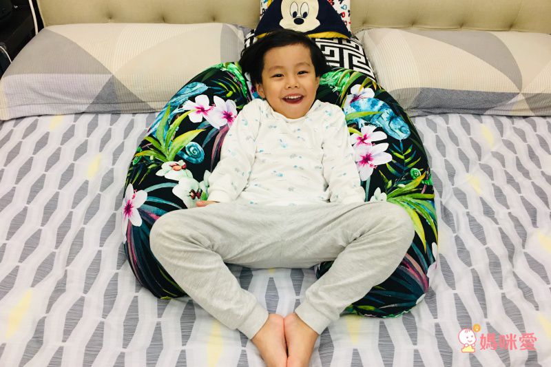 波蘭 Ceba Baby - U型多功能孕婦枕-圓鑽幾何