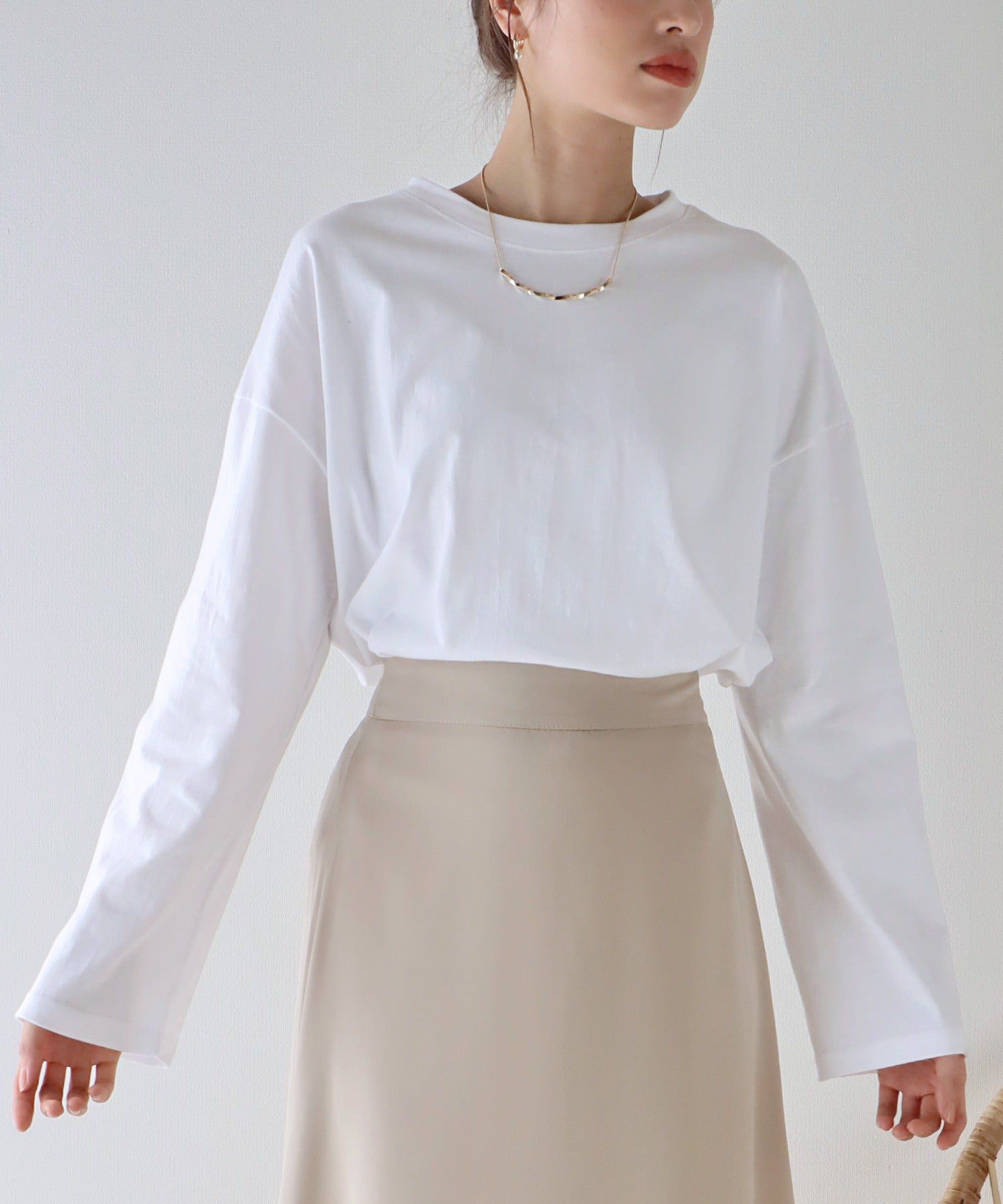 日本 BLUE EAST - 圓領百搭柔軟薄長袖上衣-條紋-深藍