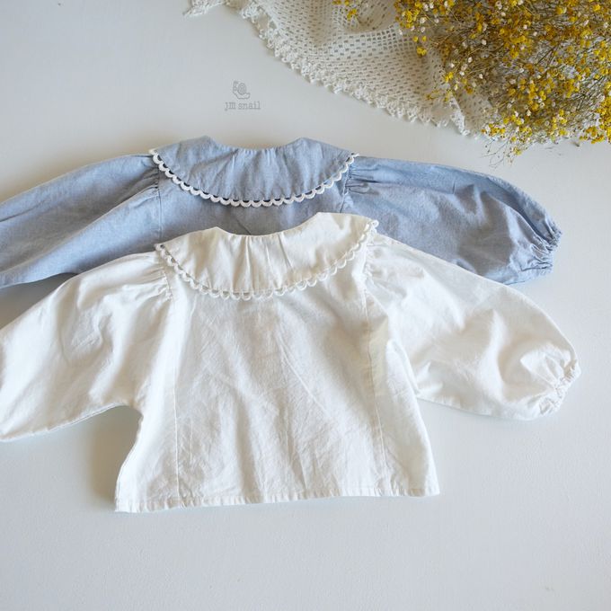 韓國 Jmsnail - 草莓刺繡領點綴澎澎袖襯衫-藍