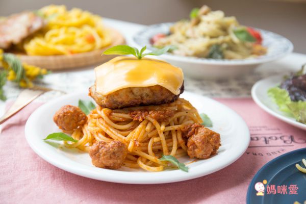 Q彈小麥麵條x獨特醬汁【佐佐義】安心義大利麵、漢堡排