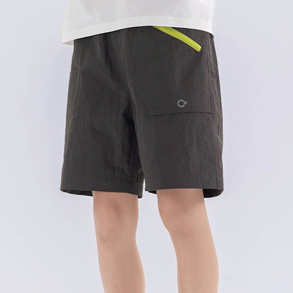 防潑水吸濕快乾休閒短褲-撞色拉鍊-深灰