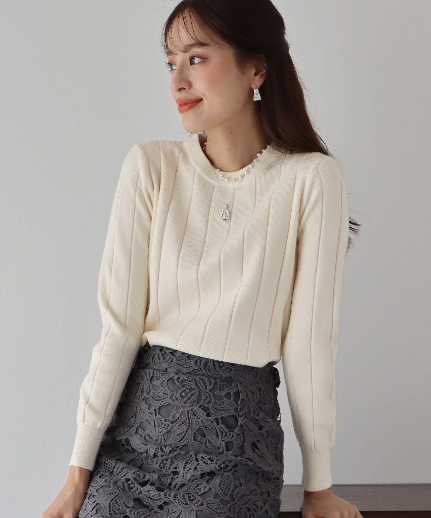 日本 BLUE EAST - 圓領粗羅紋針織上衣-紅