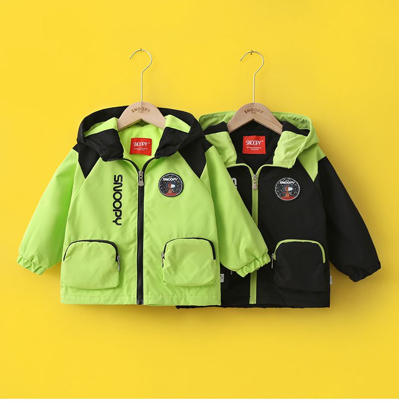 卡通人物史努比加絨連帽防風外套/衝鋒外套-SNOOPY-黑色