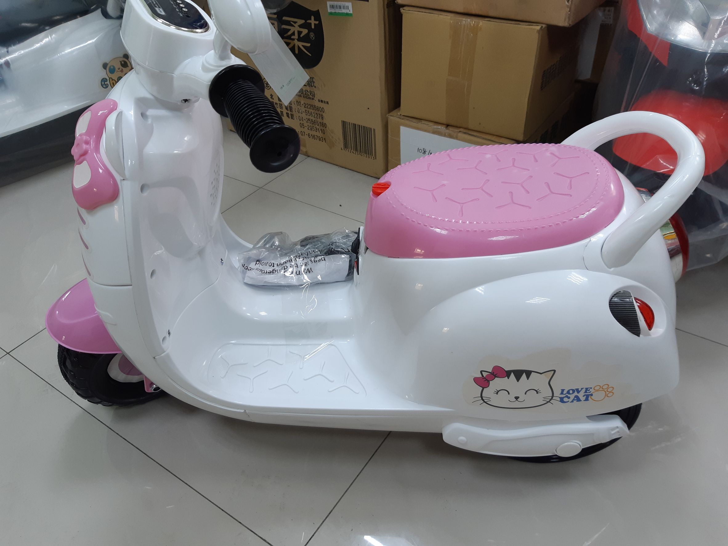 親親 Ching Ching - 福利品-甜心喵喵 電動摩托車-粉紅色