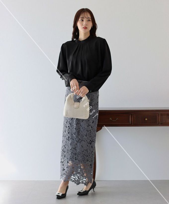 日本 BLUE EAST - 優雅摺線都會感小立領長袖上衣-水藍