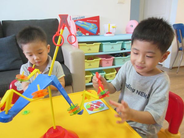 Mattel - 小心翼翼