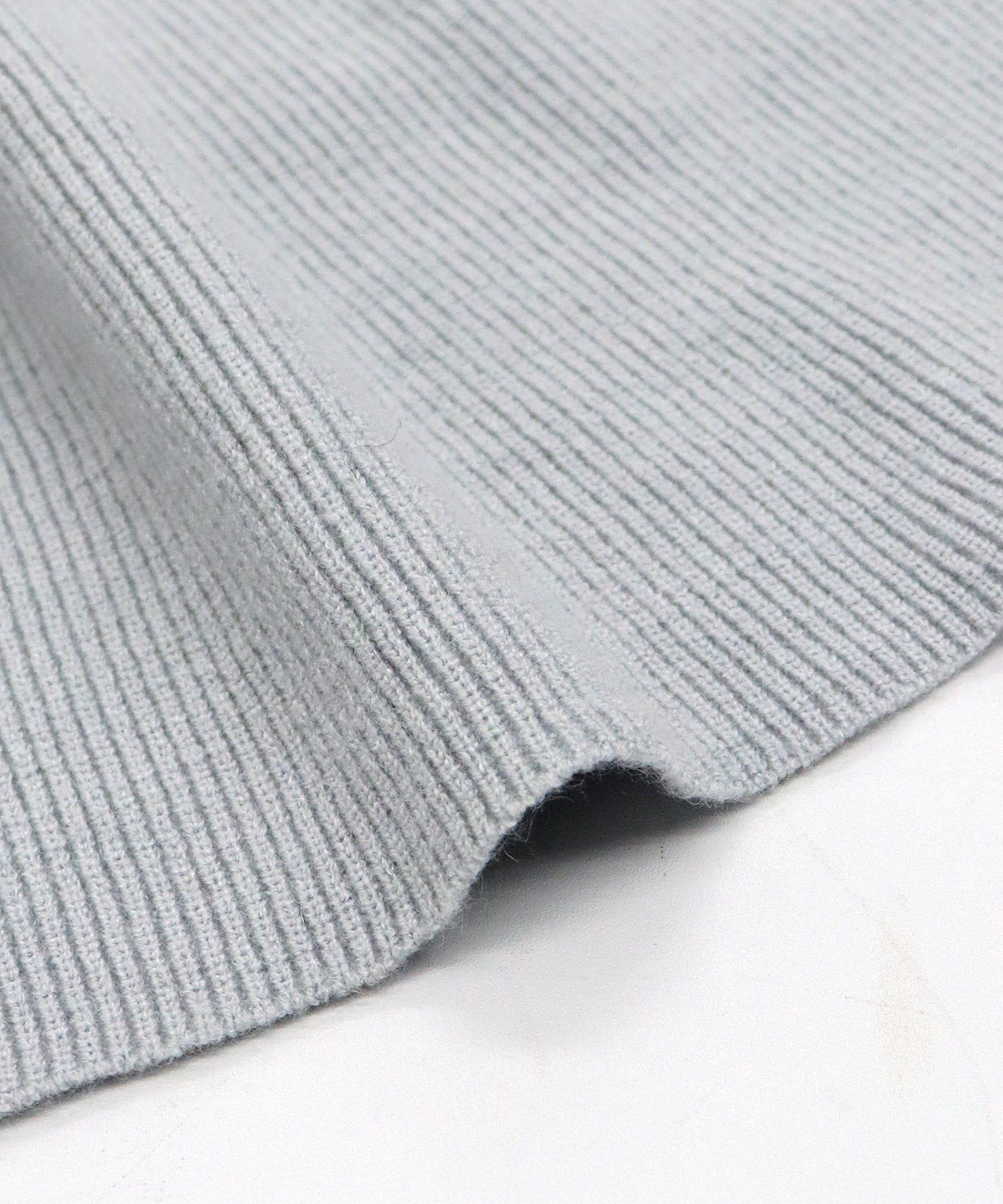 日本 BLUE EAST - 奢華墜飾傘狀修身針織上衣-黑