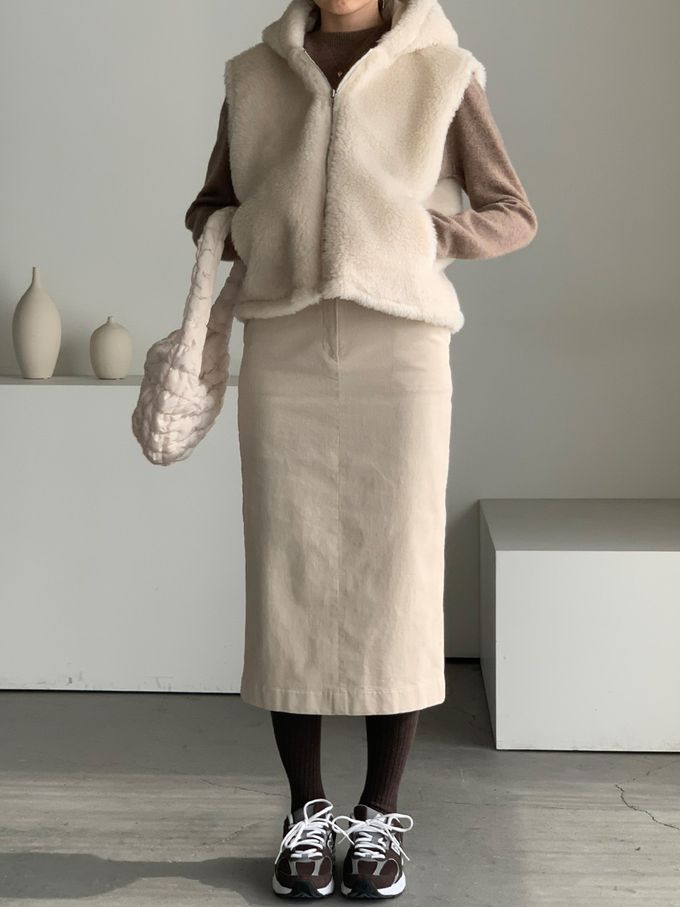 韓國女裝連線 - 薄燈芯絨直筒後開衩中長裙-米白