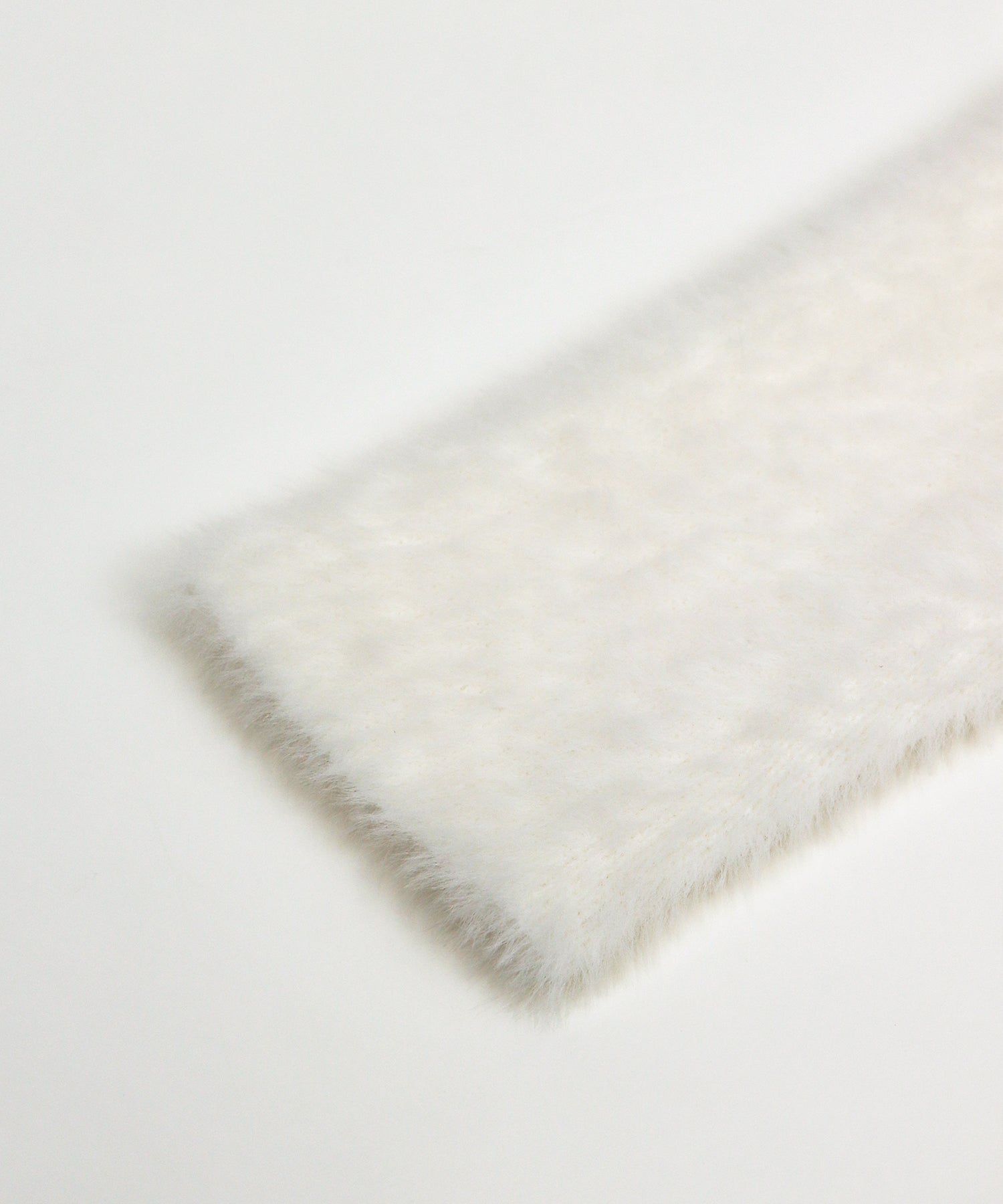 日本 BLUE EAST - 毛茸茸雙愛心排扣外套-米杏