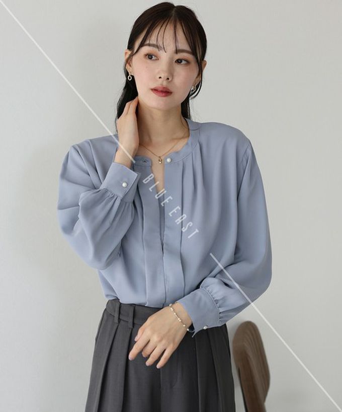 日本 BLUE EAST - 2way領知性整潔感打褶長袖上衣-珍珠袖扣-炭灰