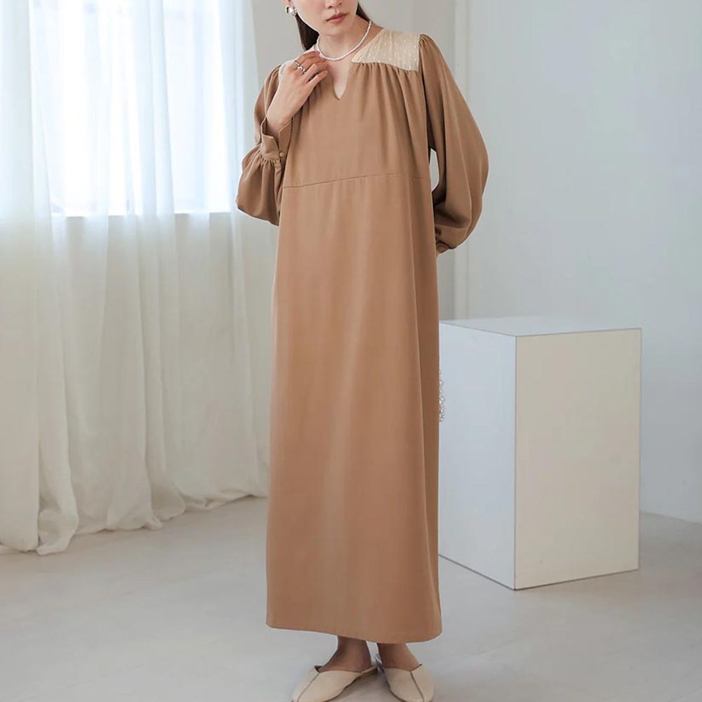 優雅蕾絲拼接背綁帶長袖洋裝-駝色