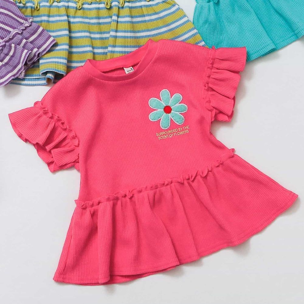 胸前花朵可愛摺邊短袖上衣-桃粉紅