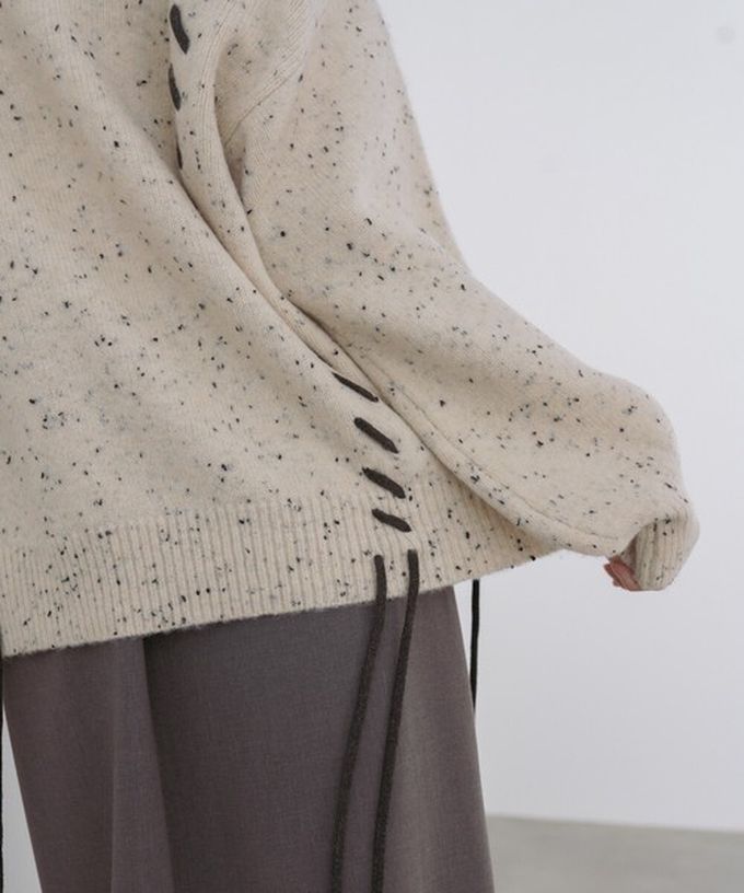 日本 Bab - 可可碎片感率性縫線針織上衣-灰白