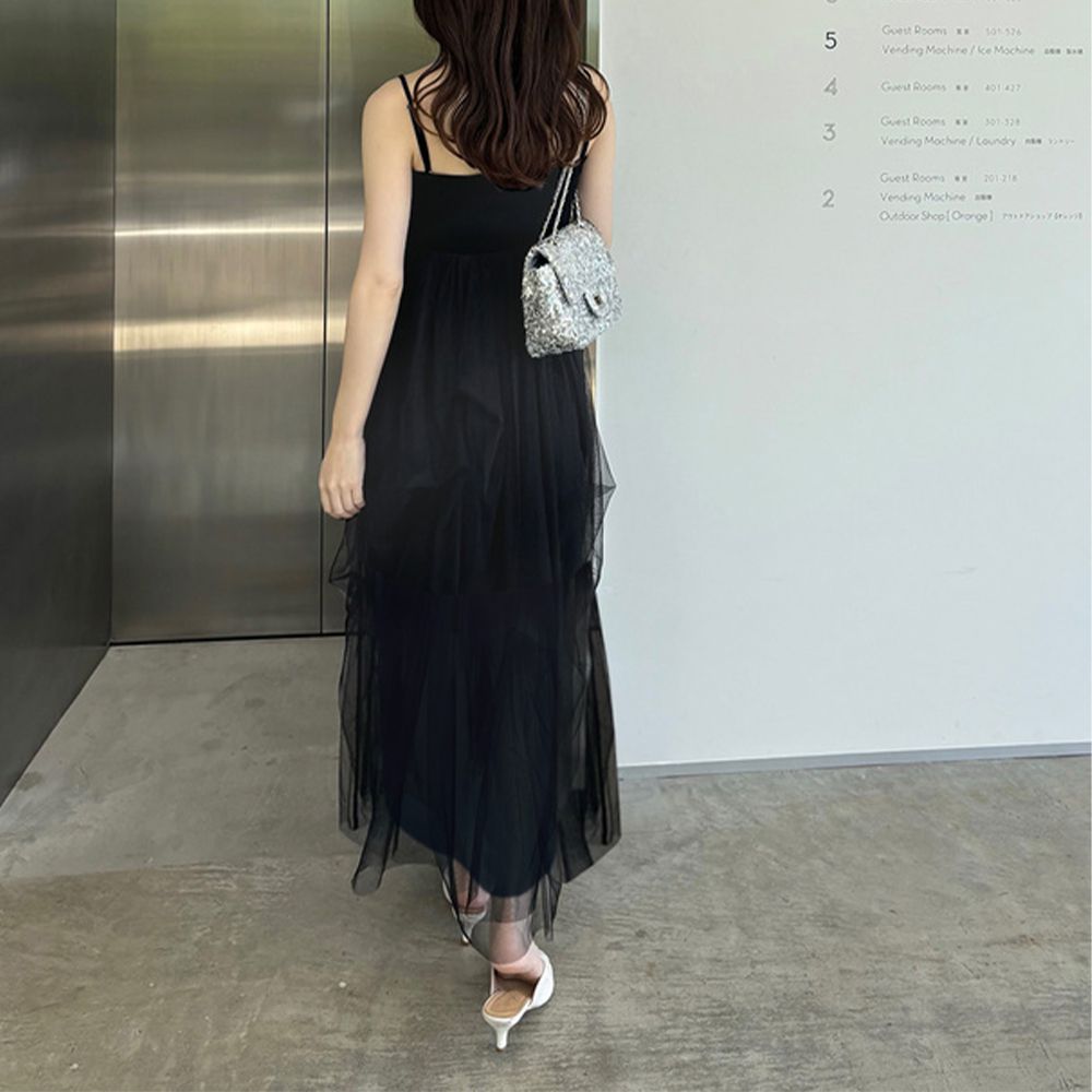 2way浪漫皺摺薄紗吊帶洋裝-黑 (F)