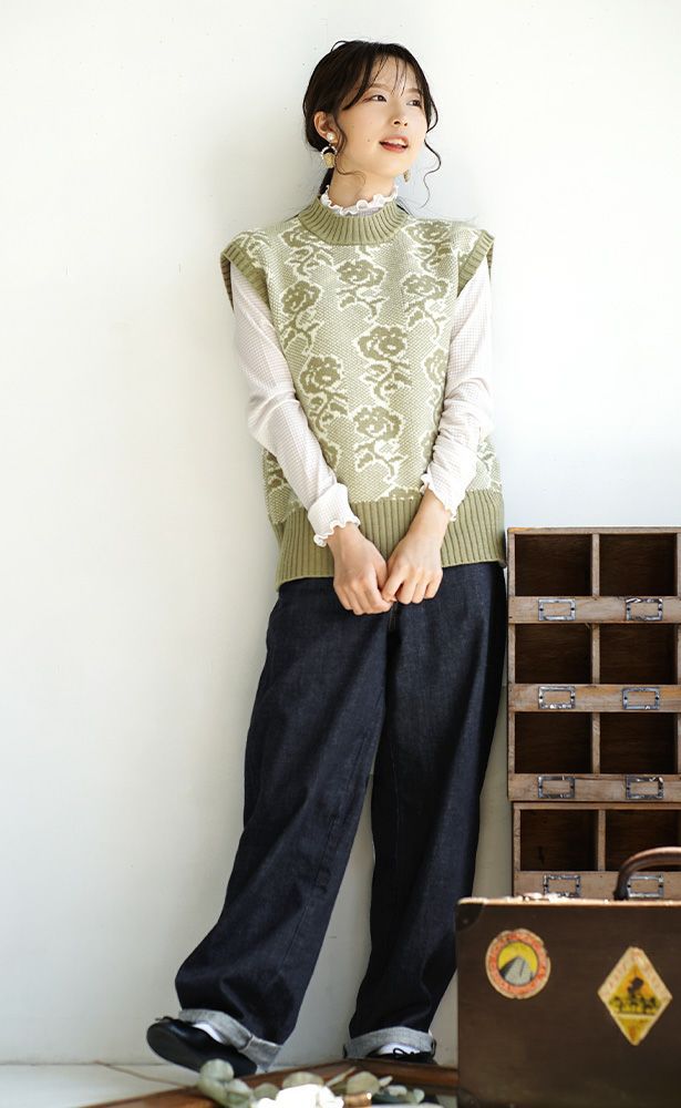 日本 zootie - 微透感木耳領格紋長袖內搭-米杏