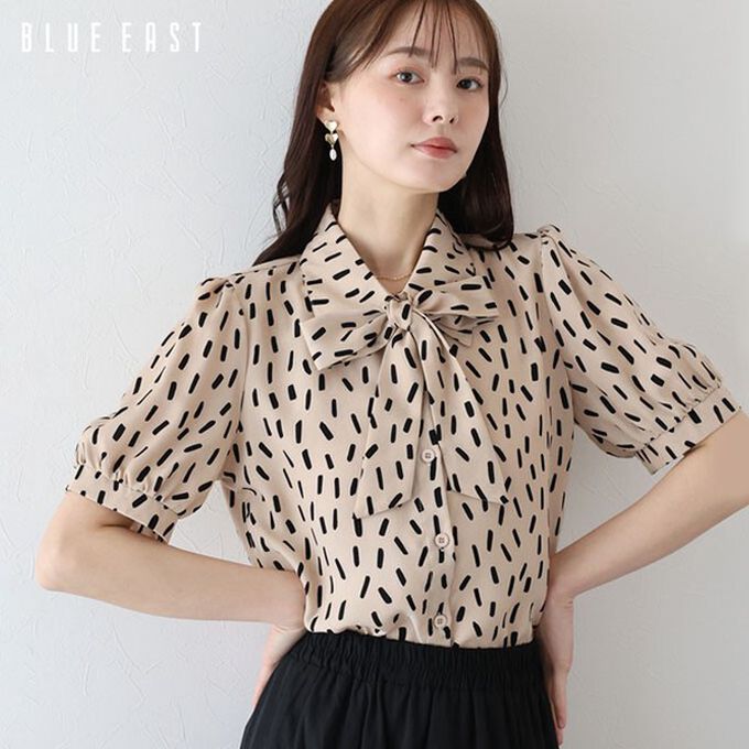 日本 BLUE EAST - 氣質蝴蝶結雪紡小澎袖襯衫-深藍