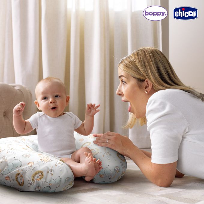 義大利 chicco - Boppy純棉多功能授乳枕-俏皮馬戲團