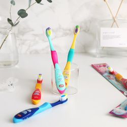 韓國 Laho - KIDSMON 兒童牙刷(3~8歲用)-1盒(10支,隨機不挑色)