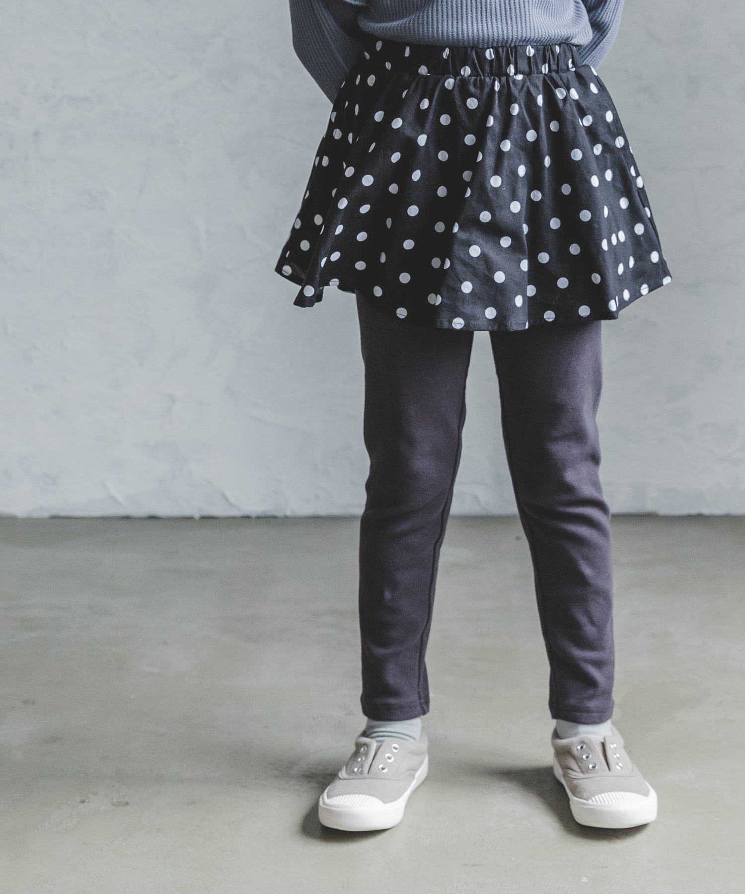 日本 PAIRMANON - 柔軟彈性百搭褲裙-素色-摩卡x灰黑