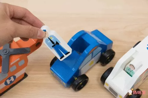 Amazon五星【美國瑪莉莎】超大交通遊戲地墊、木製軌道車車玩具