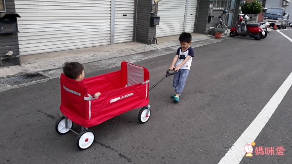 美國百年品牌 RADIO FLYER ❤ 兒童界的法拉利之稱超夯品牌！