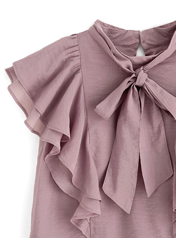 日本 GRL - 浪漫扭結波浪層次修身短袖上衣-經典黑