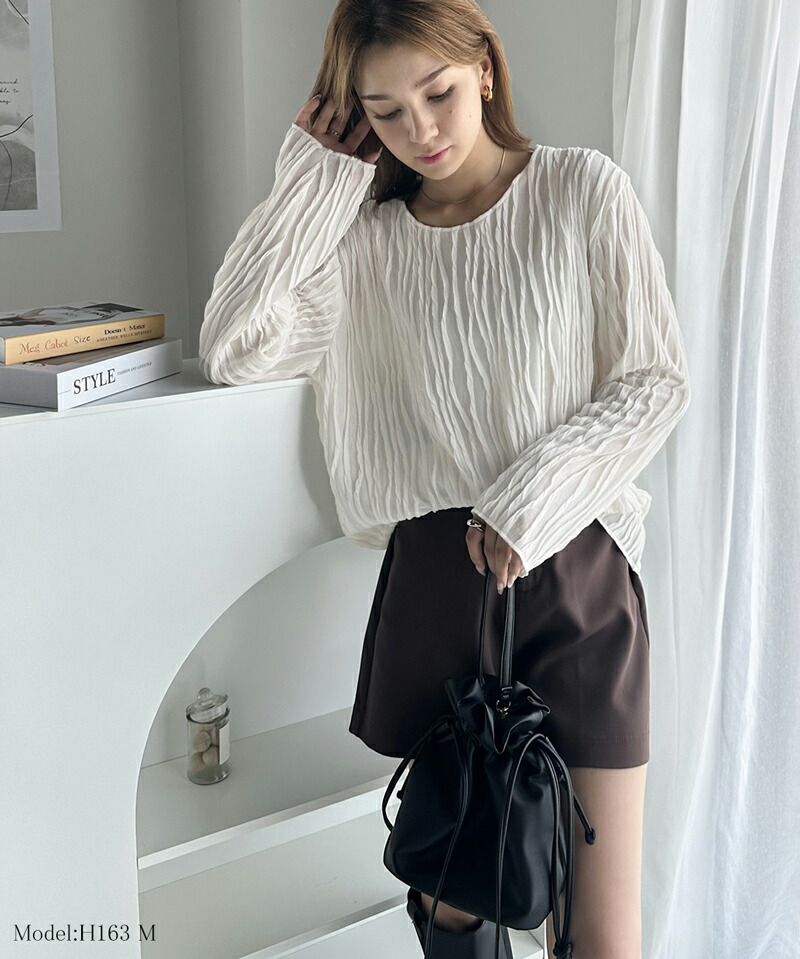 日本 Classical Elf - 圓領波紋透感長袖上衣-黑