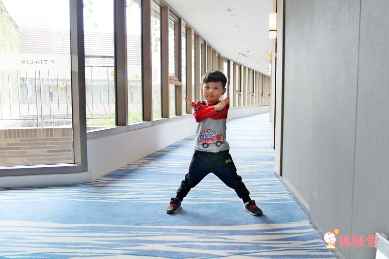 桃園名人堂花園大飯店 - 【兩大一小(6-12歲)】平日入住一泊一食豪華雙人房代訂房專案-有效期限至2024/01/31