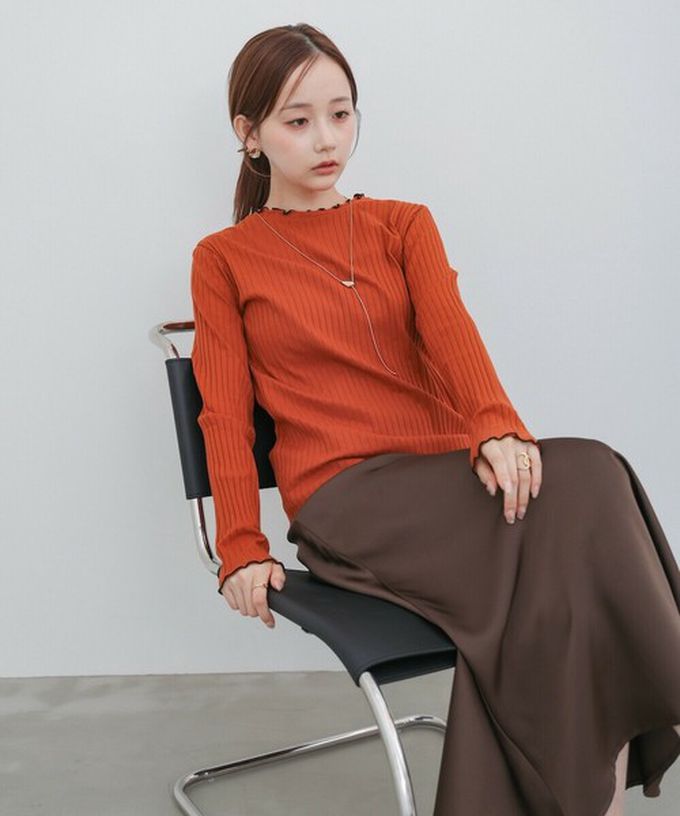 日本 Bab - 木耳滾邊典雅羅紋長袖上衣-高領-黑 (M)