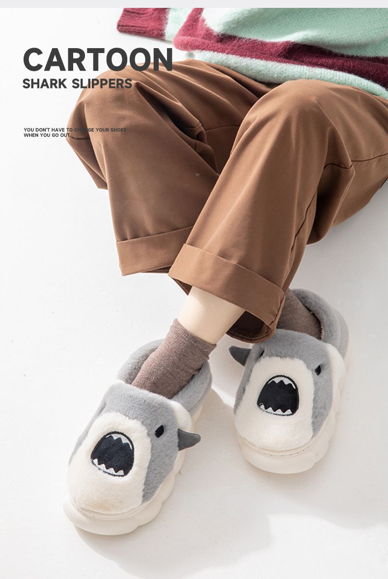 立體造型毛絨暖暖包跟室內拖鞋-鯊魚-深灰色