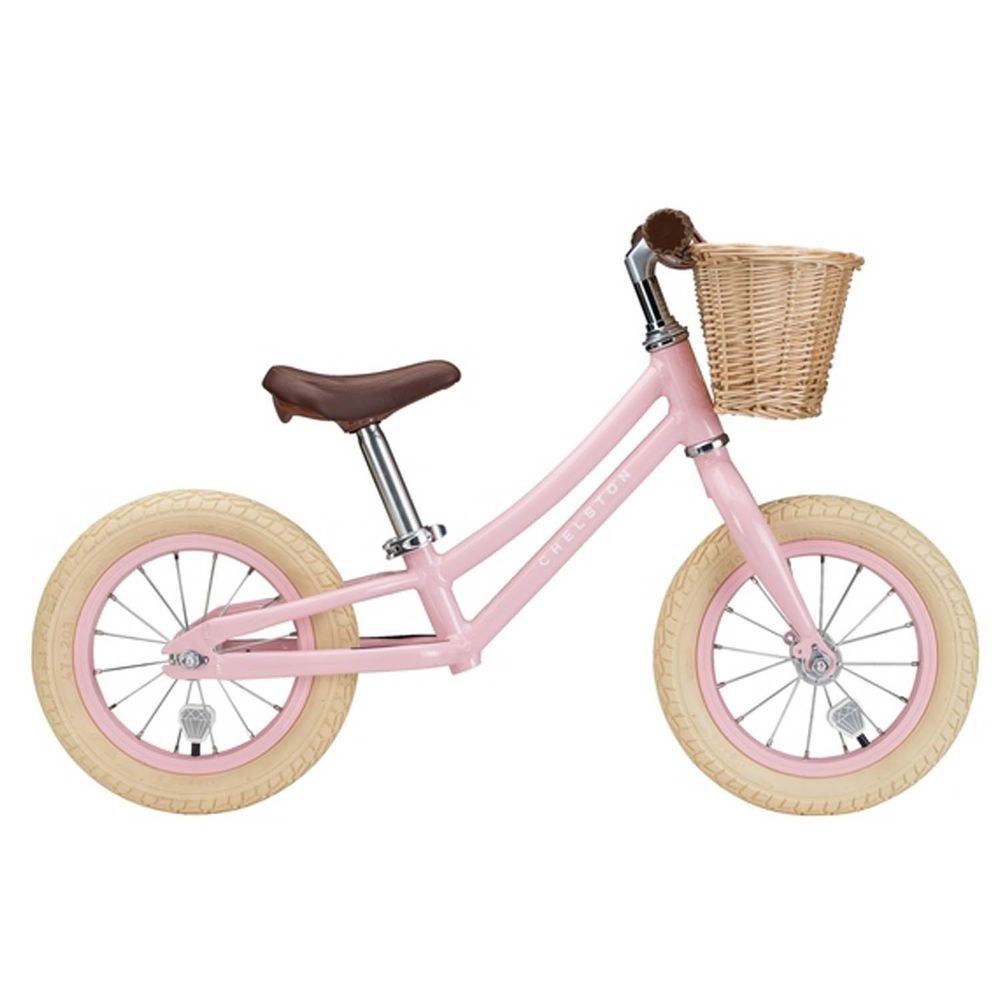 Chelston bikes - Mini Dutch 復古滑步車-冰淇淋粉-滑步車 x 1 , 手工編織竹籃 x 1 , 麻料內襯  x 1 , 3 歲以下專用ABS氣嘴蓋 x 1