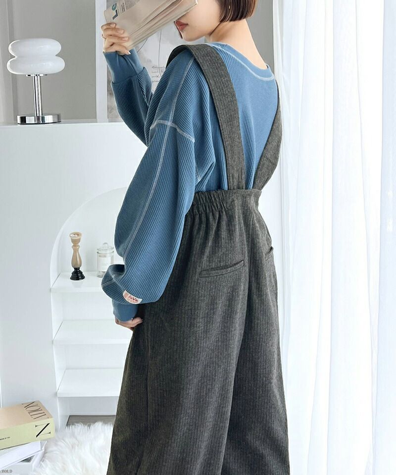 日本 Classical Elf - 高腰工裝風裏起毛寬版吊帶褲-炭黑