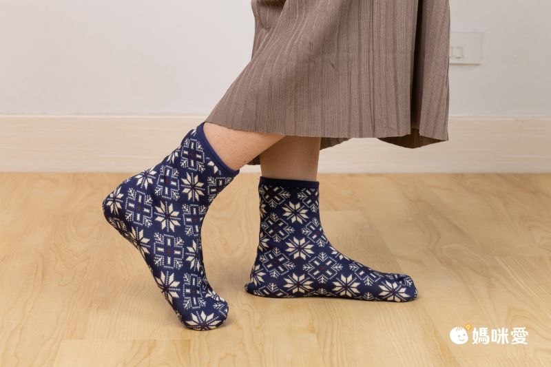 日本丸和 - 雙層機能裏起毛防滑室內襪-素色-黑 (21-25cm)-短筒