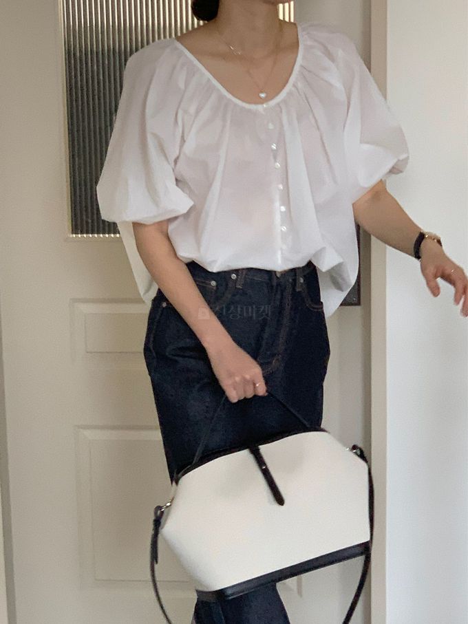 韓國 ANDYOUBROWN - 質感小釦泡泡袖襯衫-象牙白 (FREE)