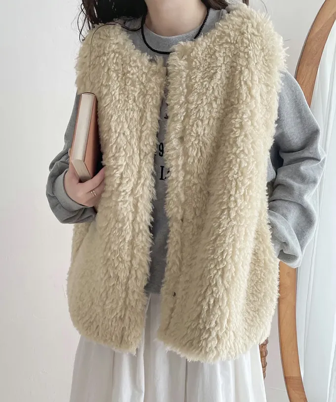 日本 Classical Elf - Java 雙面穿時尚泰迪熊毛絨背心-米杏