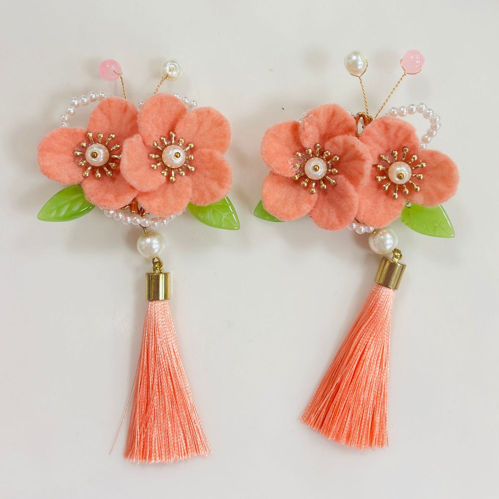 古裝漢服植絨五瓣花珍珠吊墜流蘇髮飾對夾-蜜桃粉橘色