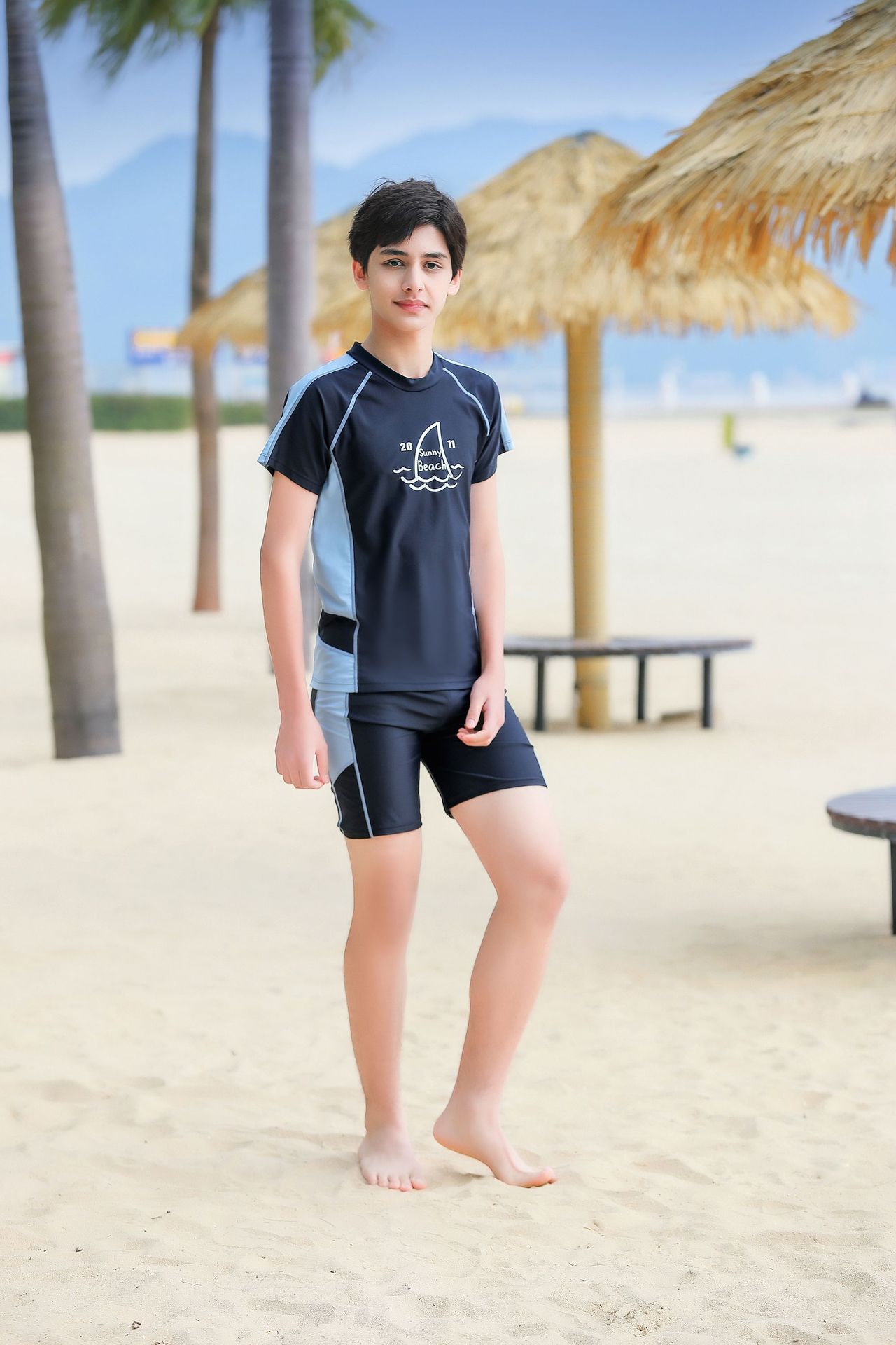 大童男孩短袖泳衣套裝(二件組)-鯊魚鰭-深藍色-泳衣、泳褲