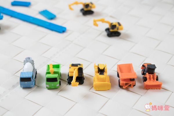 日本超人氣 TOMICA 車車入浴球，增添孩子洗澡樂趣