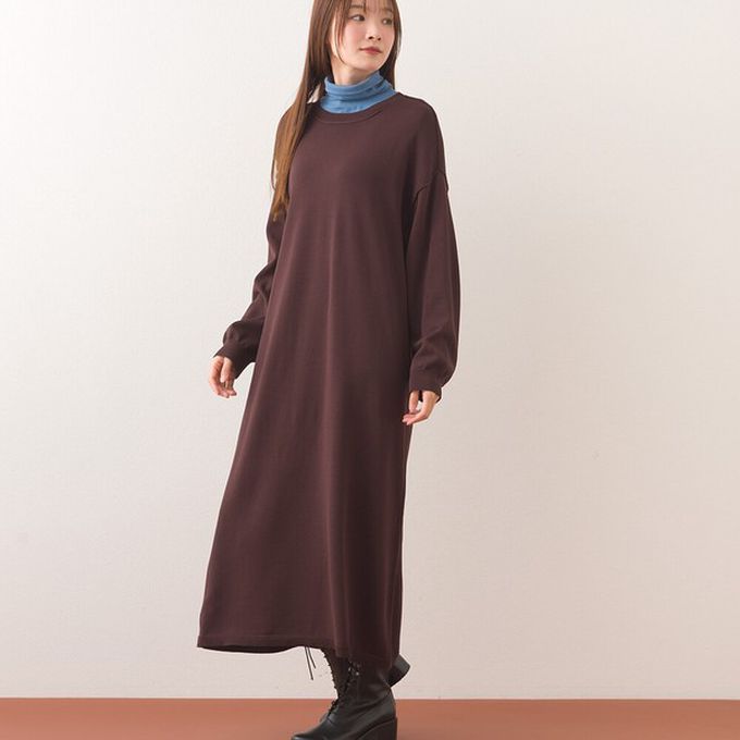 日本 OMNES - 落肩優雅柔滑嫘縈素色長袖洋裝-深灰