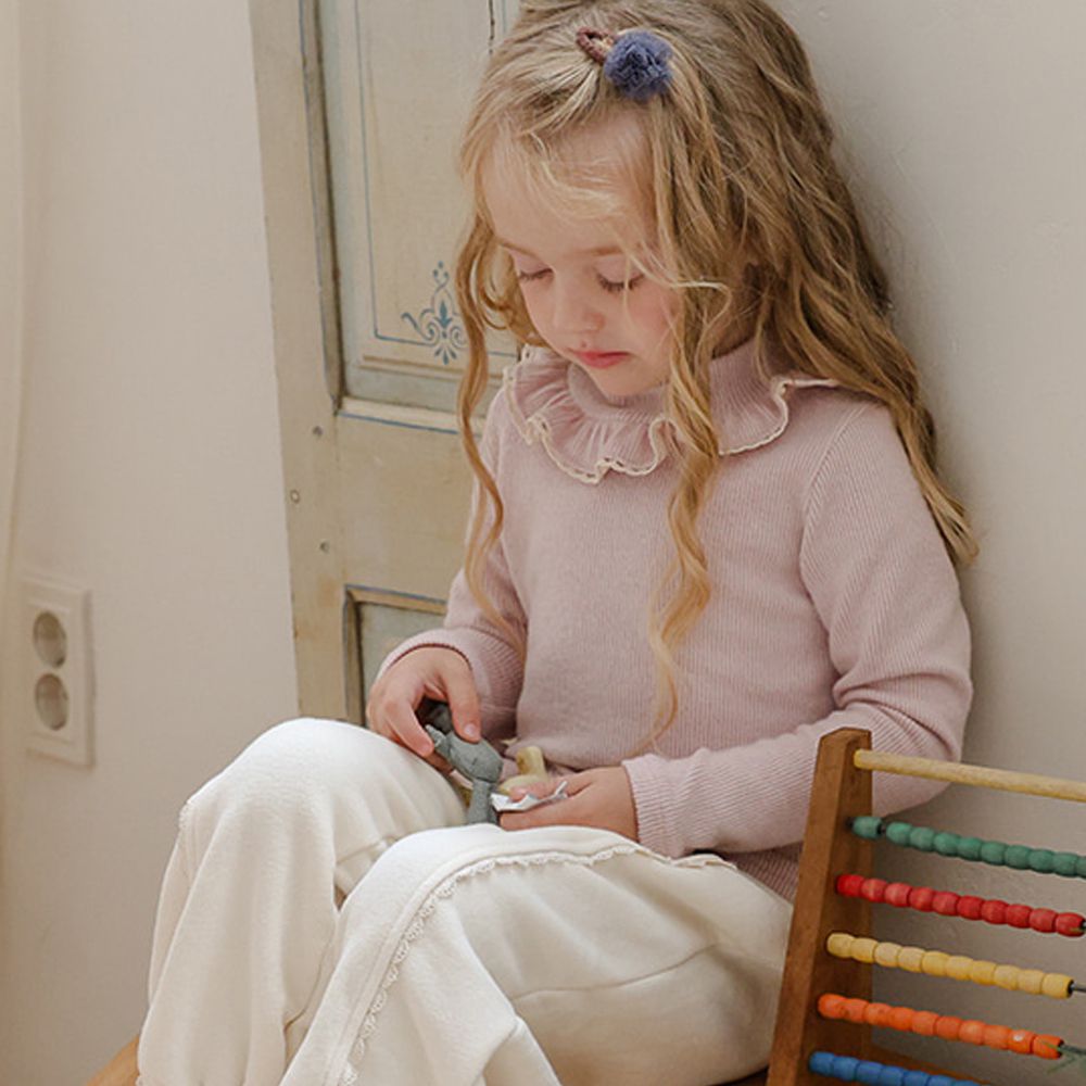 Puellaflo 微甜荷葉裝飾中領彈性長袖上衣-粉