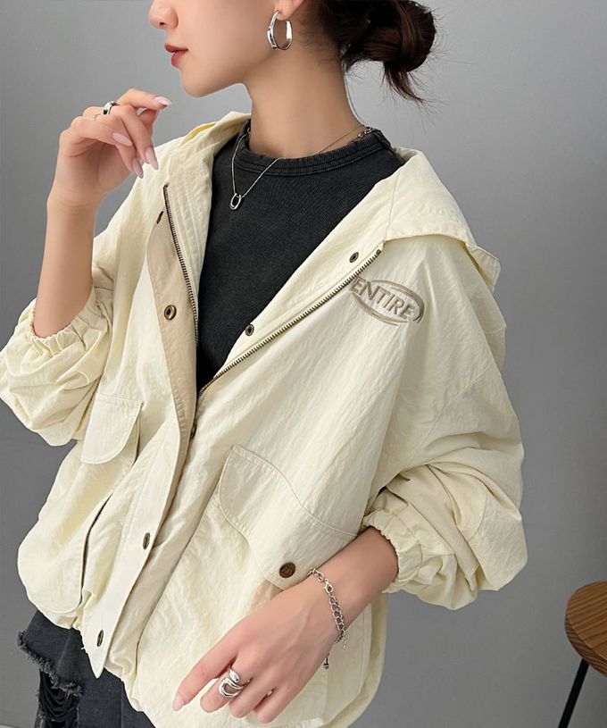 日本 Classical Elf - 胸前logo大口袋輕量連帽風衣外套-海軍藍